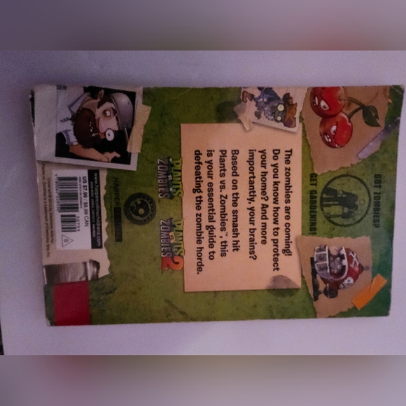 Plants vs. Zombies Book - Picture 4 of 5